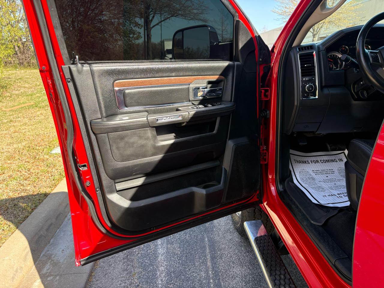 RAM 2500 Laramie 4x4 Crew Cab 6'4" Box 2018