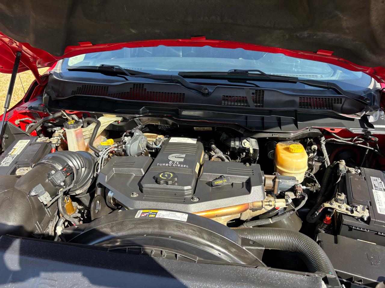 RAM 2500 Laramie 4x4 Crew Cab 6'4" Box 2018