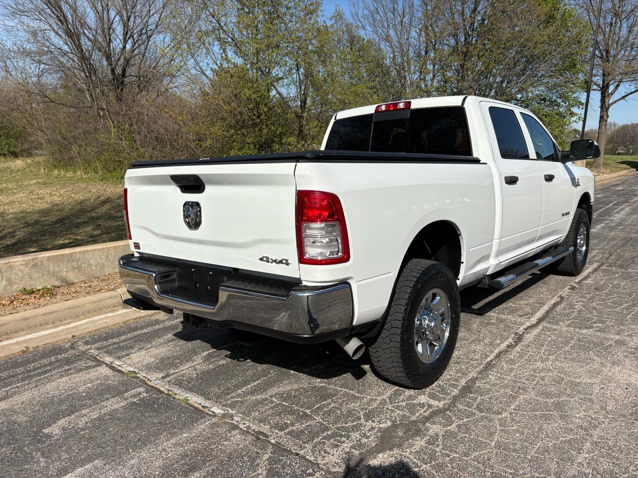 RAM 2500 Tradesman 4x4 Crew Cab 6'4" Box 2019