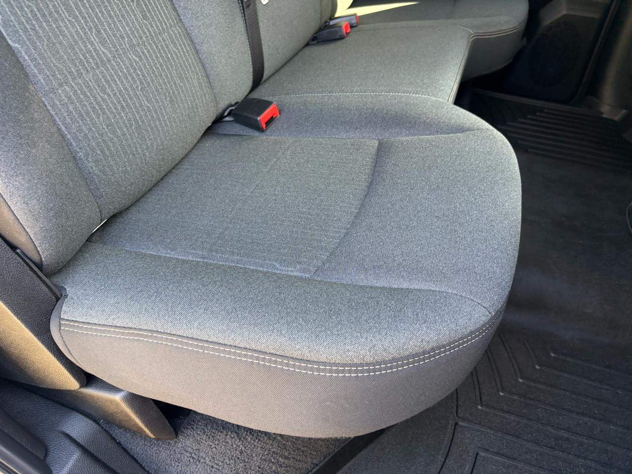 RAM 2500 Tradesman 4x4 Crew Cab 6'4" Box 2019