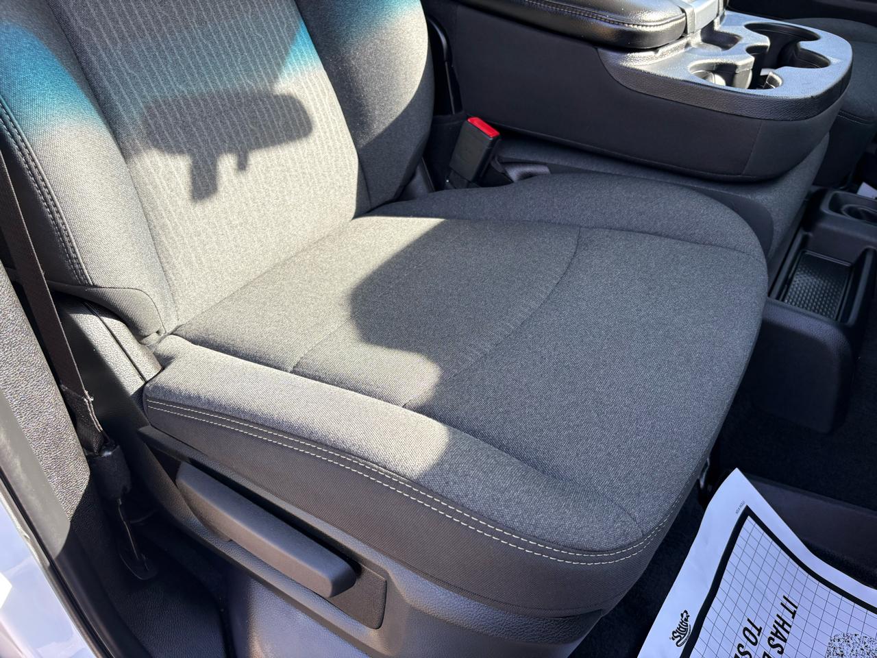 RAM 2500 Tradesman 4x4 Crew Cab 6'4" Box 2019