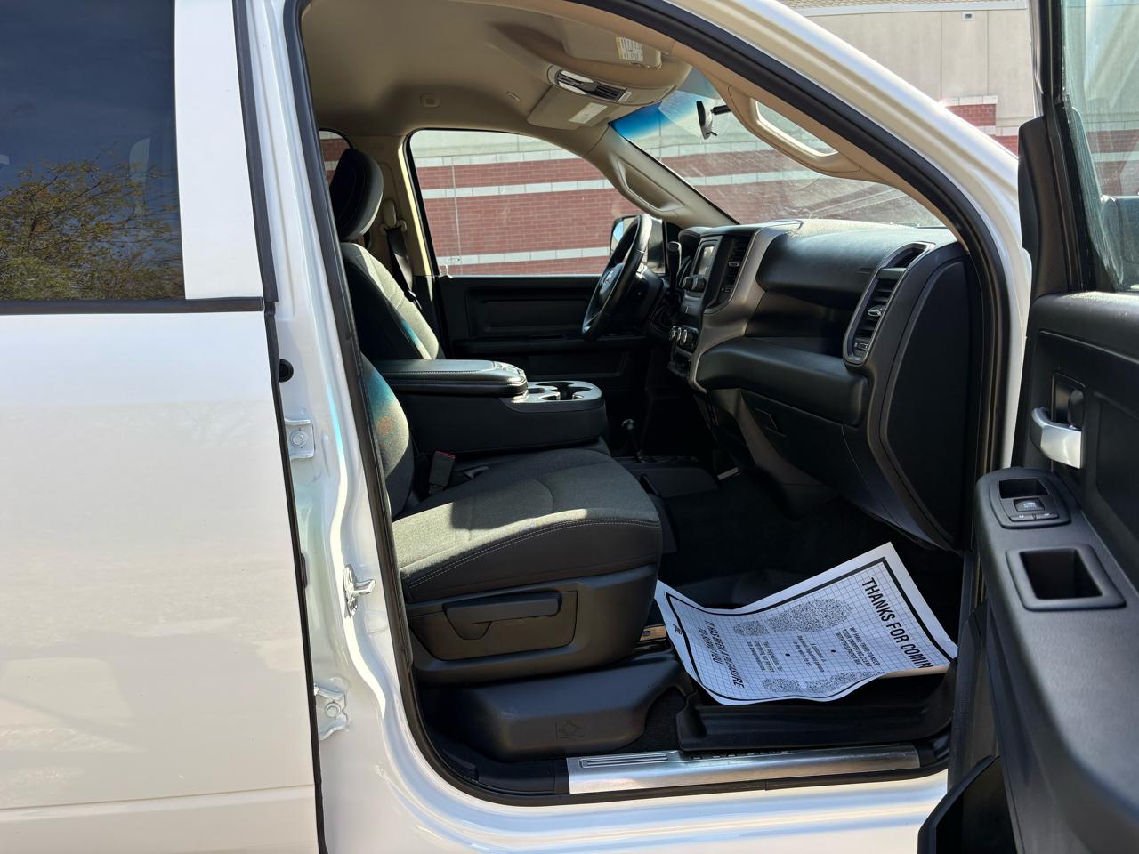 RAM 2500 Tradesman 4x4 Crew Cab 6'4" Box 2019