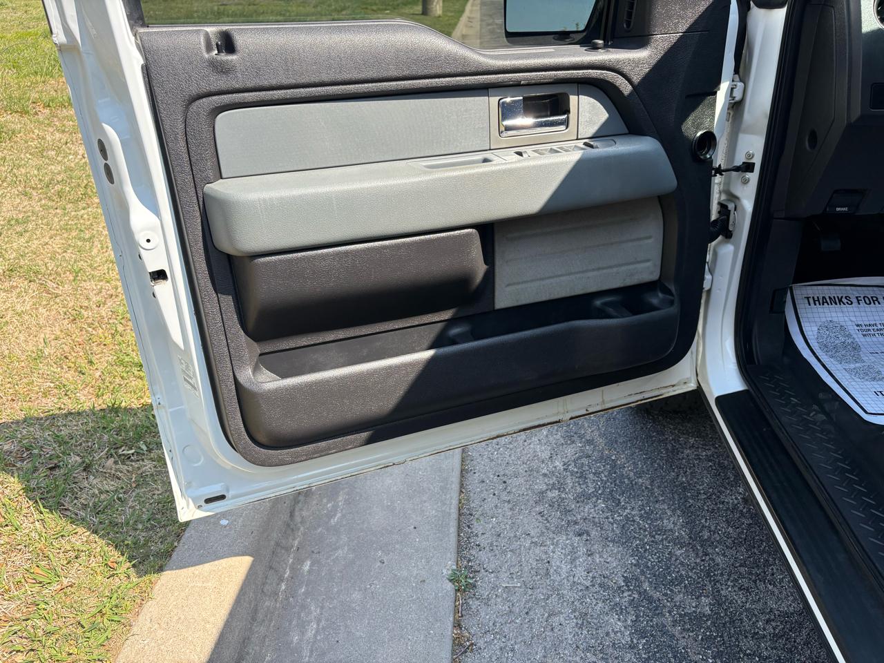 Ford F-150 4WD SuperCab 145" XL 2011