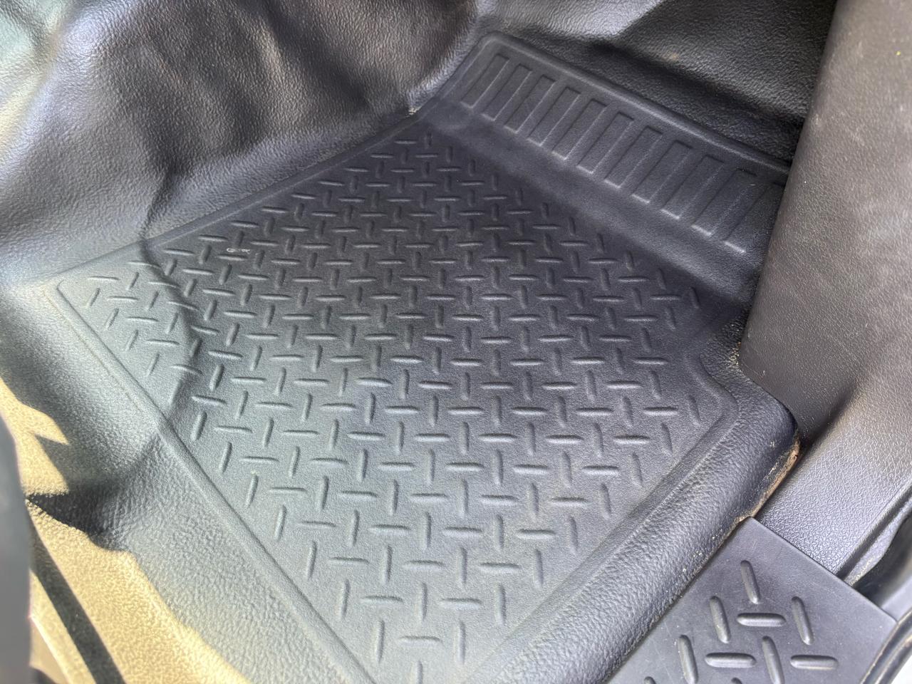 Ford F-150 4WD SuperCab 145" XL 2011