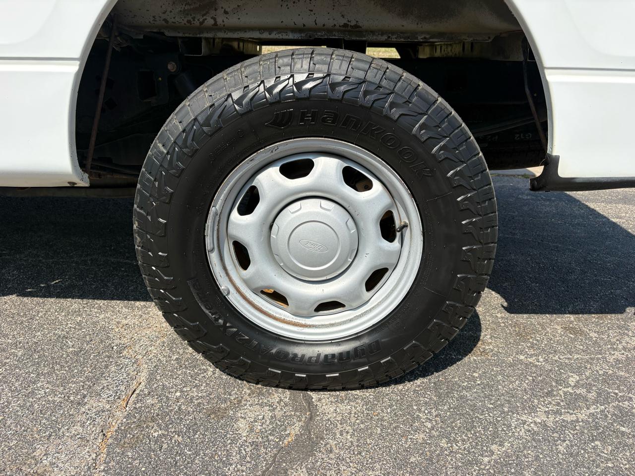 Ford F-150 4WD SuperCab 145" XL 2011