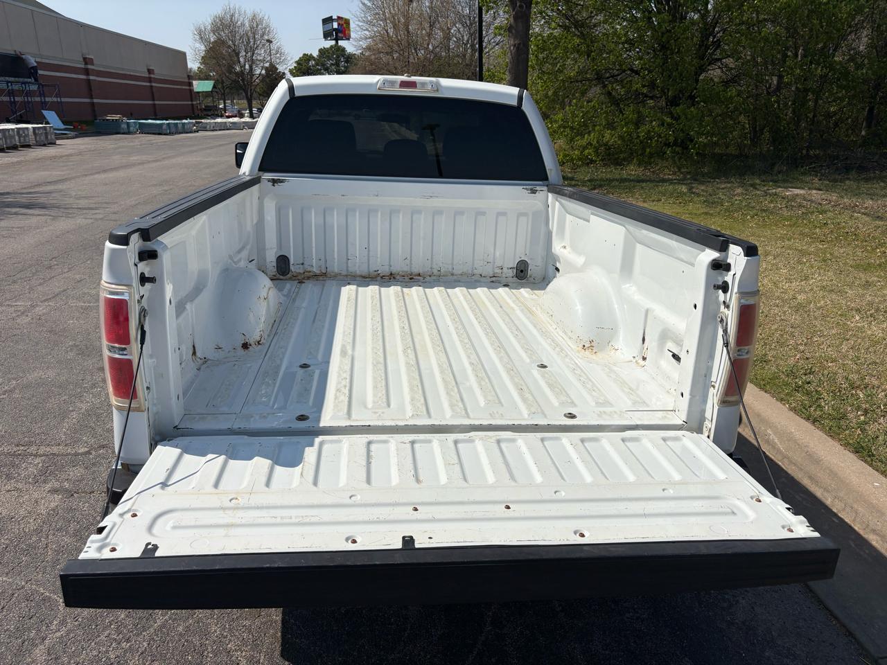 Ford F-150 4WD SuperCab 145" XL 2011