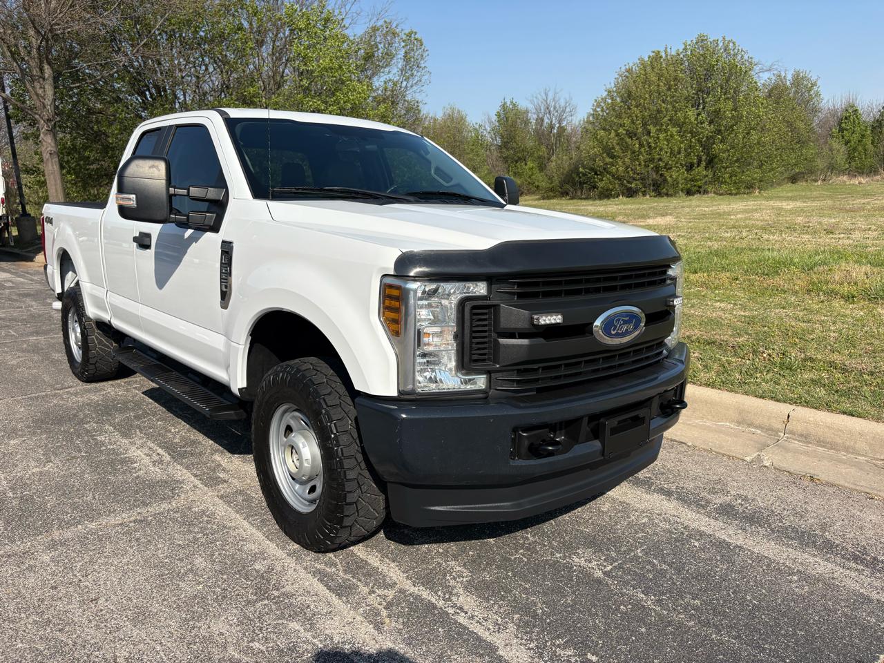 Ford Super Duty F-250 SRW XL 4WD SuperCab 6.75' Box 2018