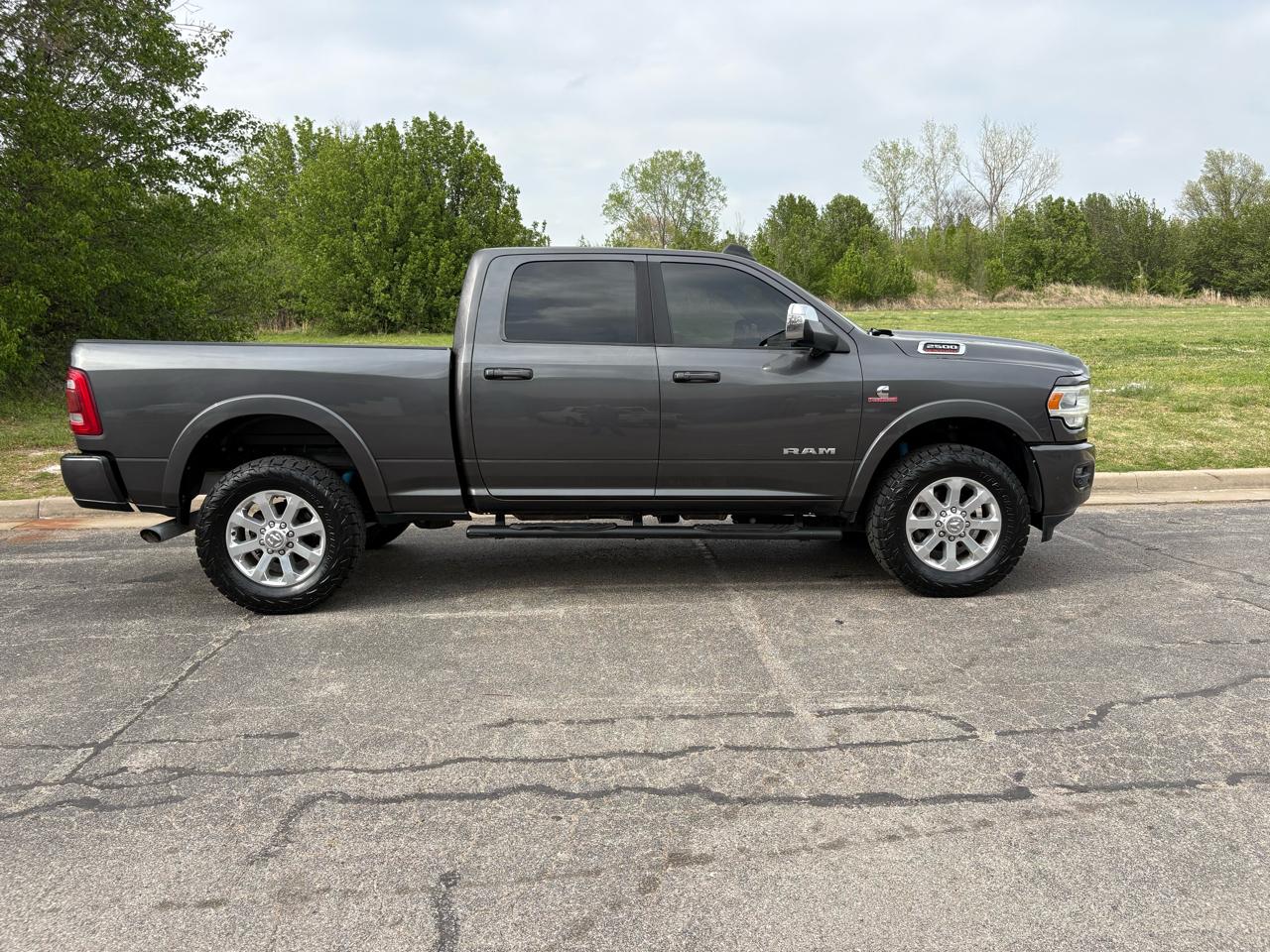 RAM 2500 Laramie 4x4 Crew Cab 6'4" Box 2022