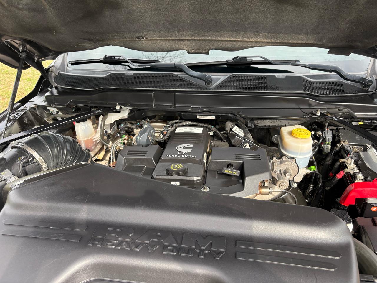 RAM 2500 Laramie 4x4 Crew Cab 6'4" Box 2022