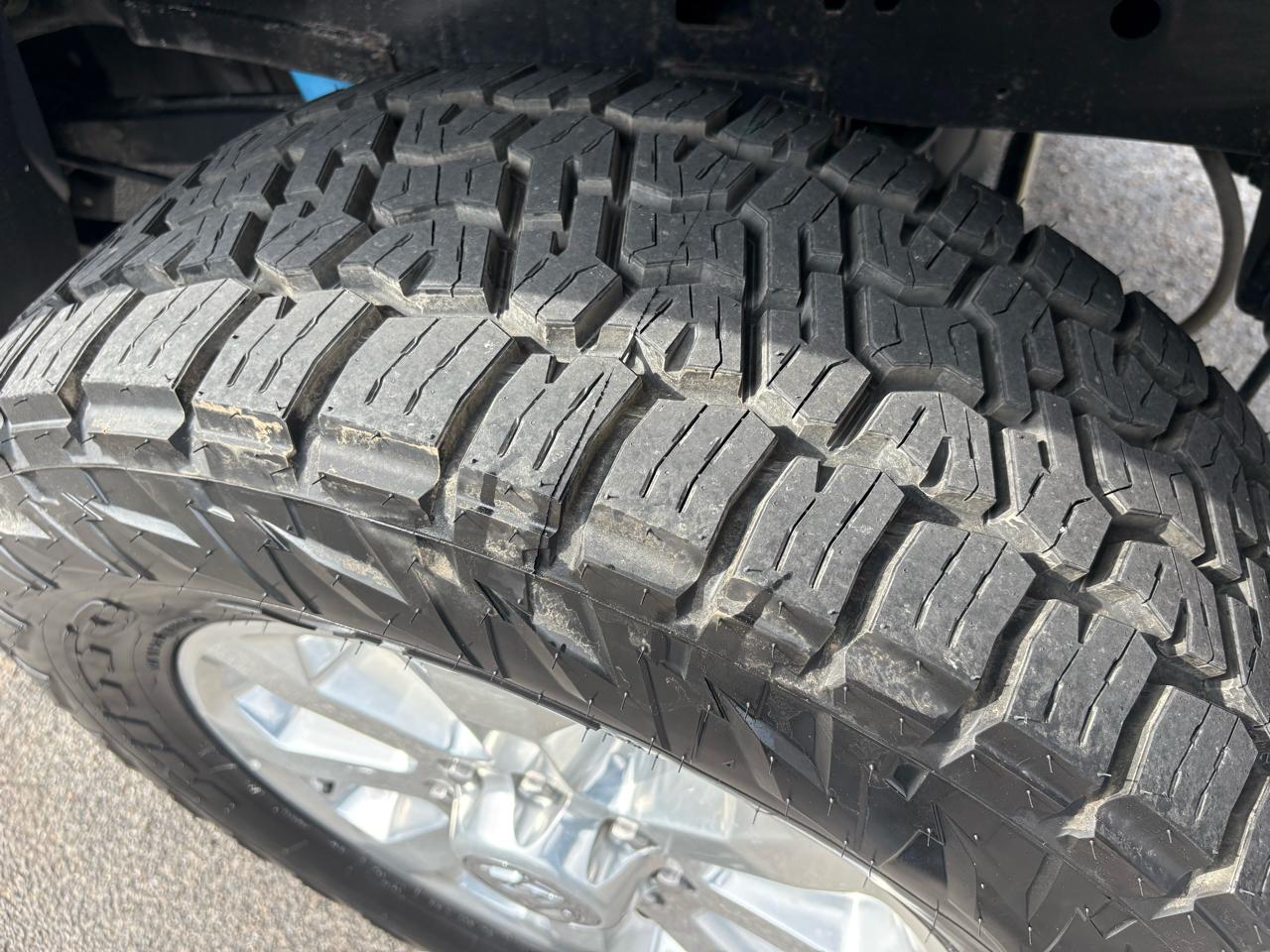 RAM 2500 Laramie 4x4 Crew Cab 6'4" Box 2022