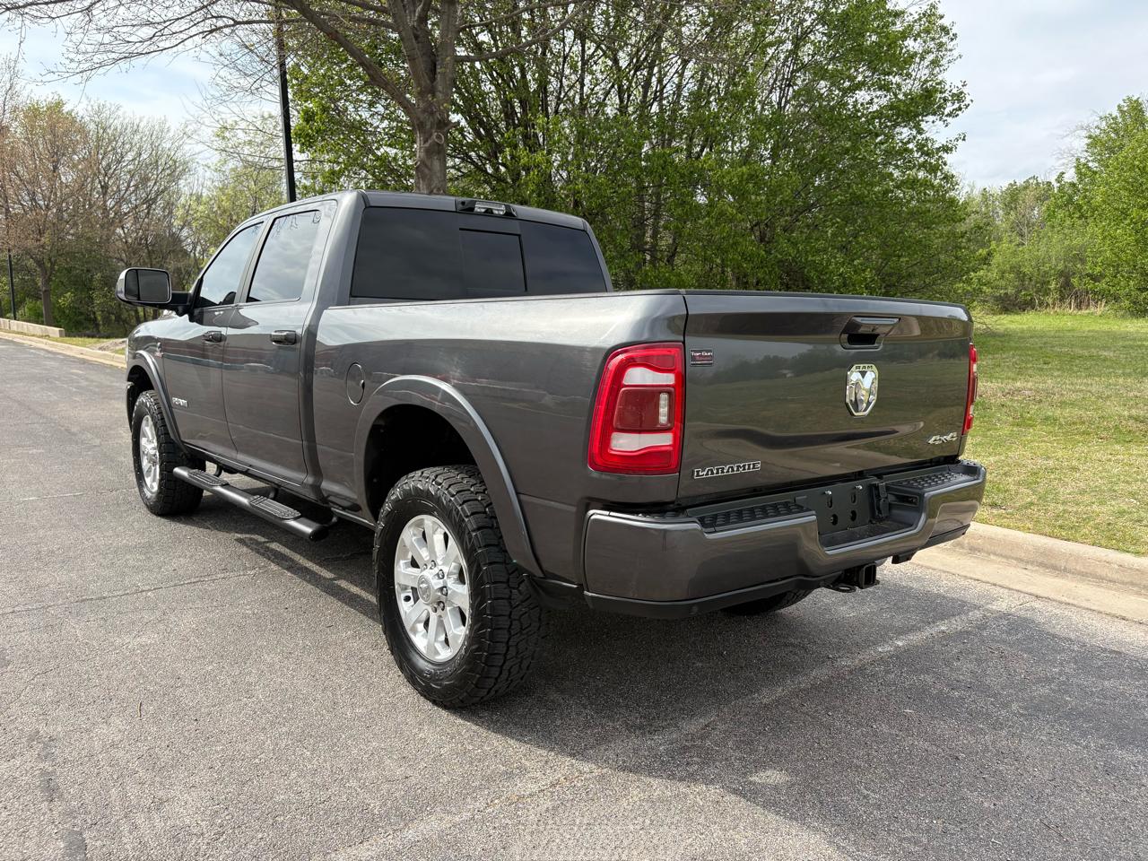 RAM 2500 Laramie 4x4 Crew Cab 6'4" Box 2022
