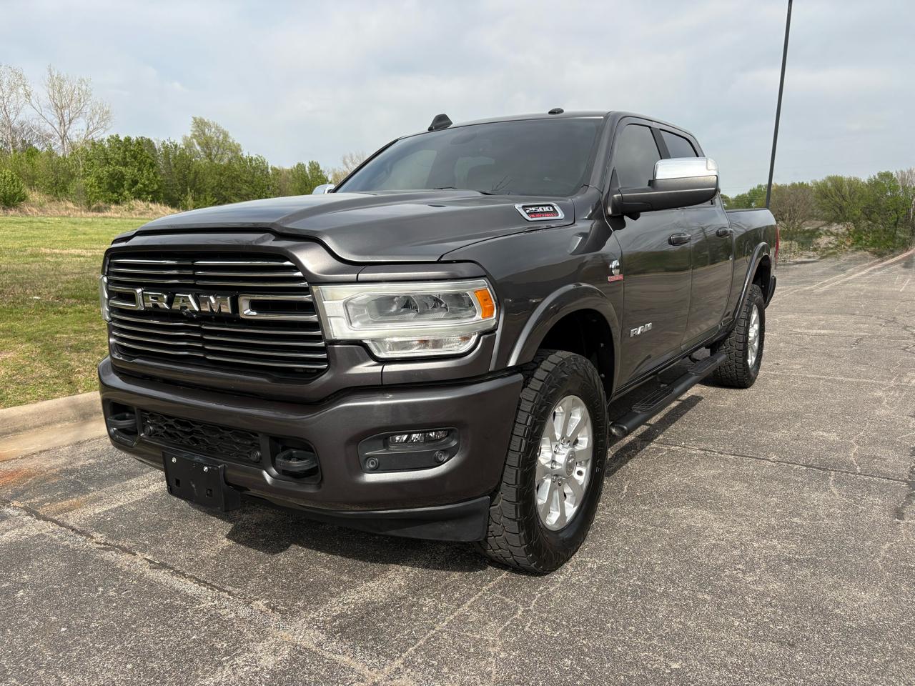 RAM 2500 Laramie 4x4 Crew Cab 6'4" Box 2022