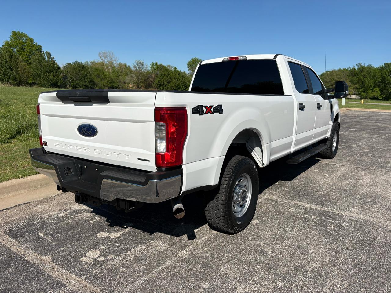 Ford Super Duty F-250 SRW XL 4WD Crew Cab 8' Box 2019