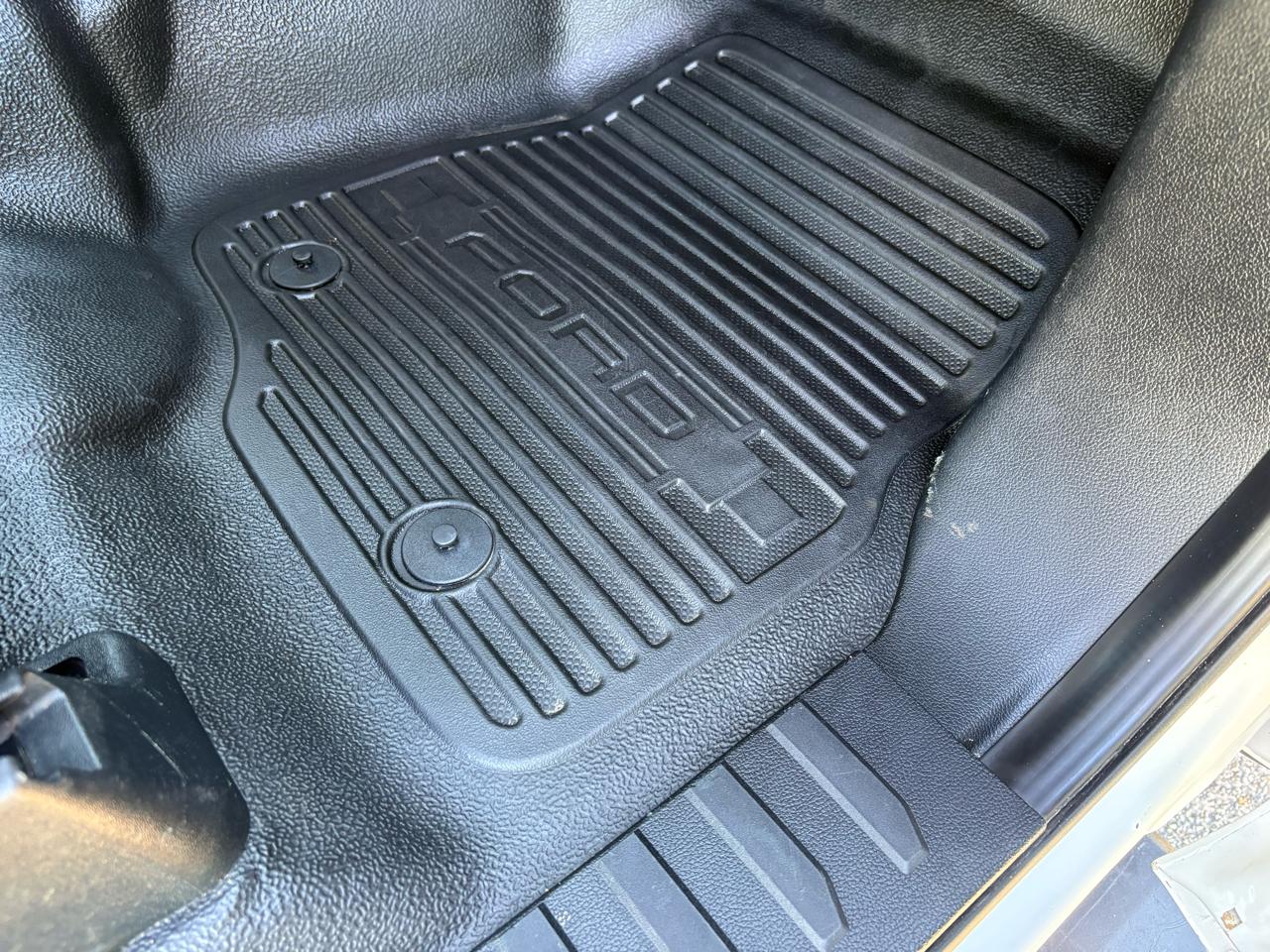 Ford Super Duty F-250 SRW XL 4WD Crew Cab 8' Box 2019