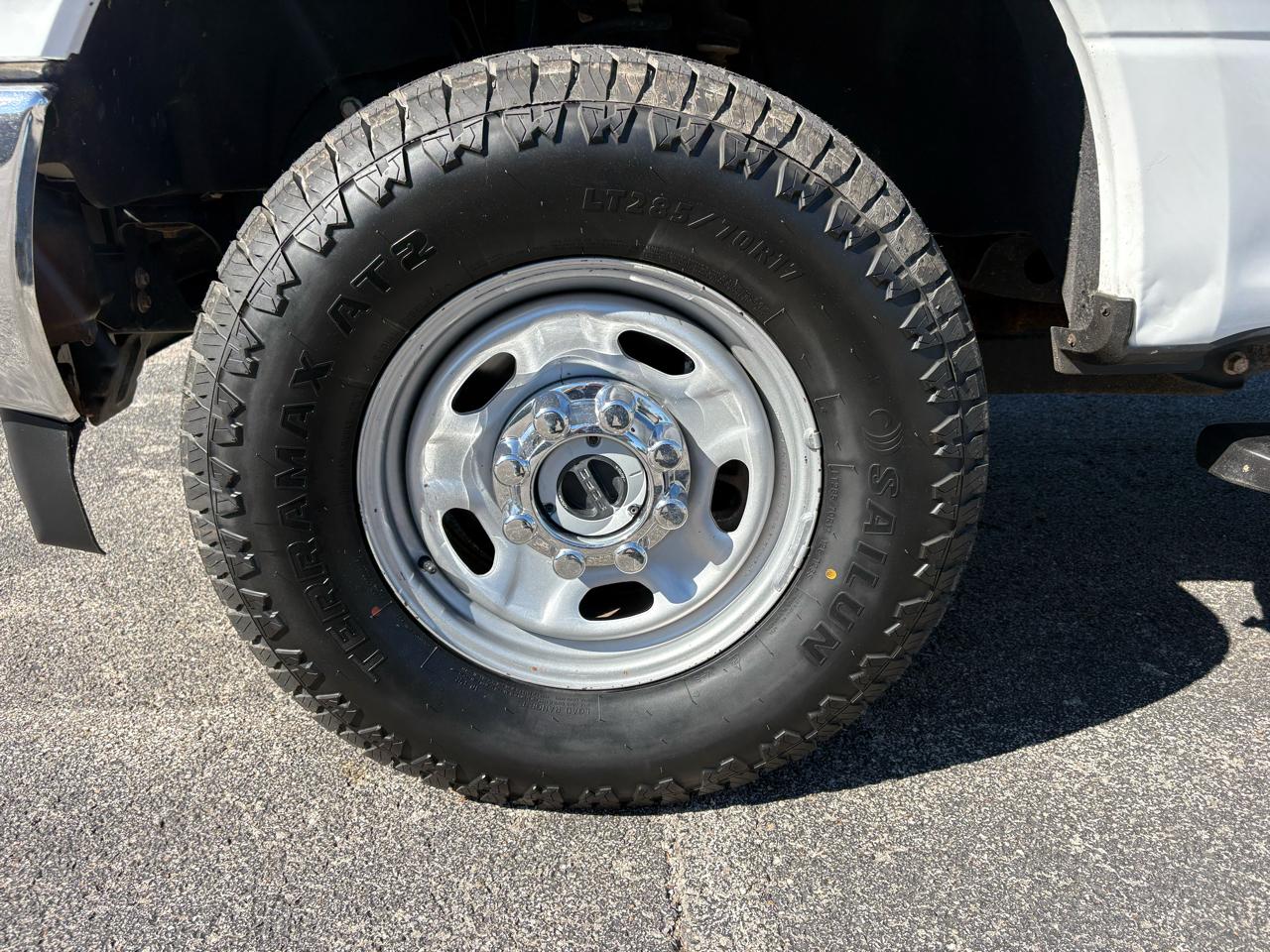 Ford Super Duty F-250 SRW XL 4WD Crew Cab 8' Box 2019