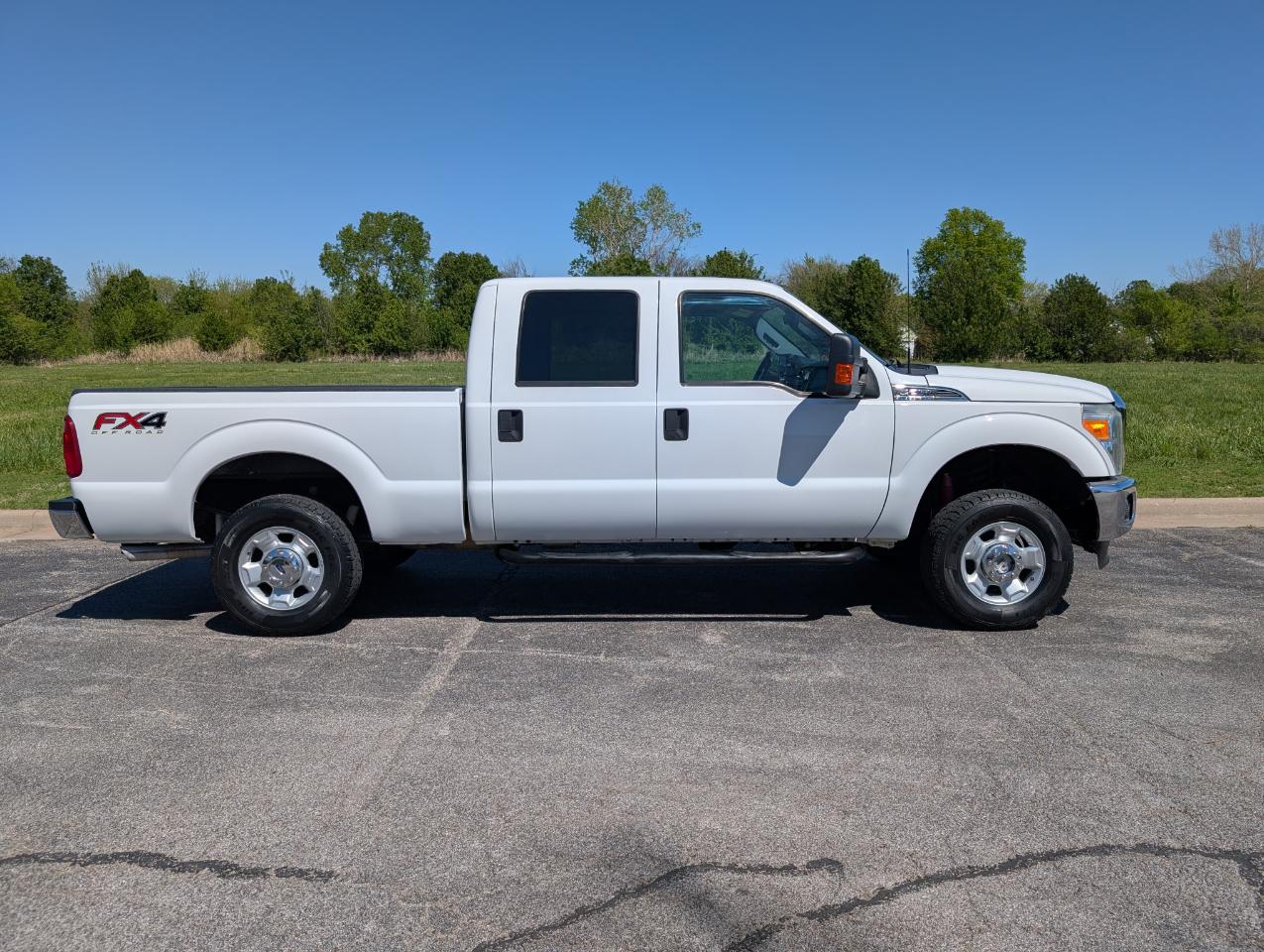 Ford Super Duty F-250 SRW 4WD Crew Cab 156" XLT 2012
