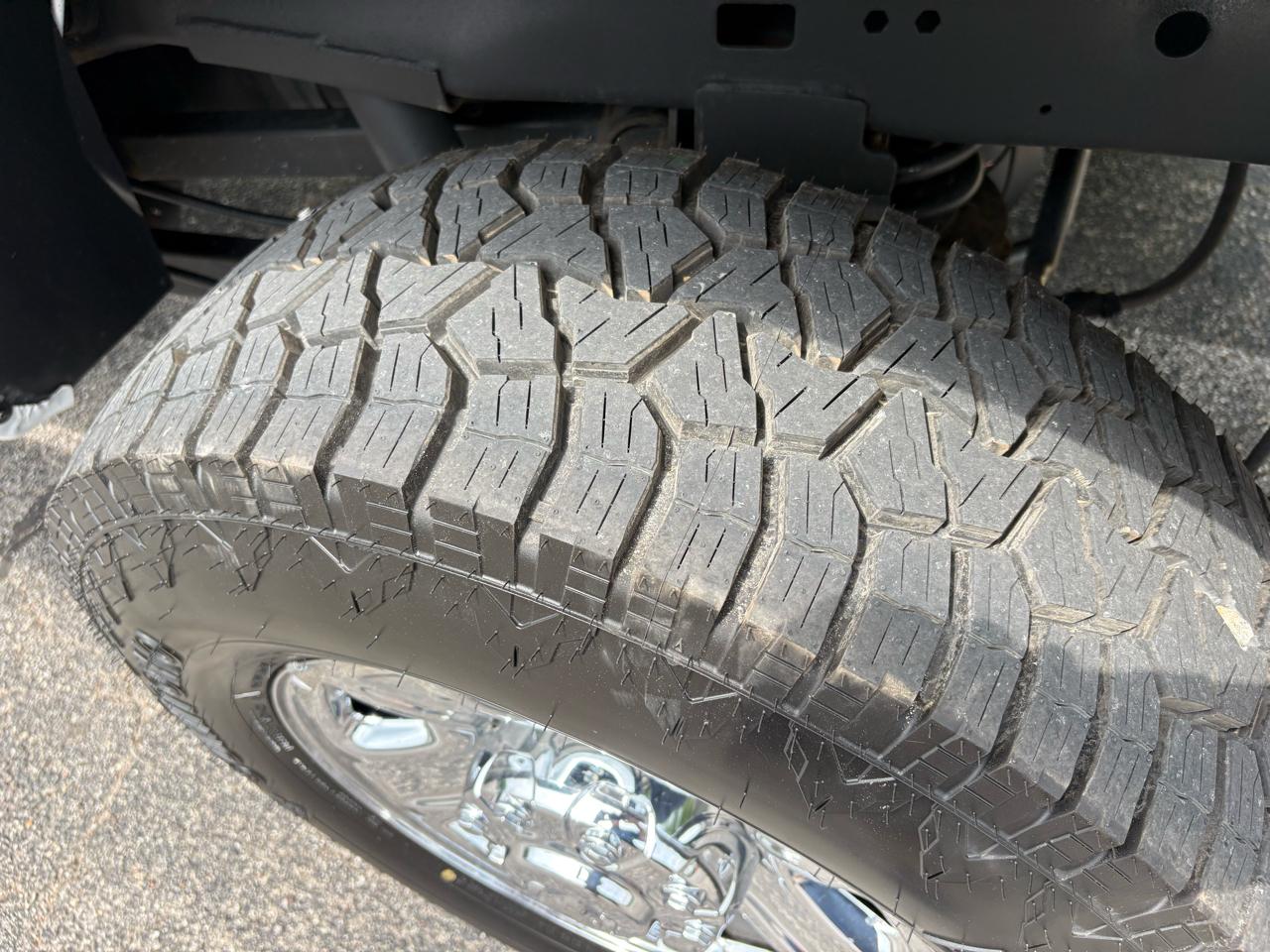 RAM 2500 Big Horn 4x4 Crew Cab 8' Box 2019