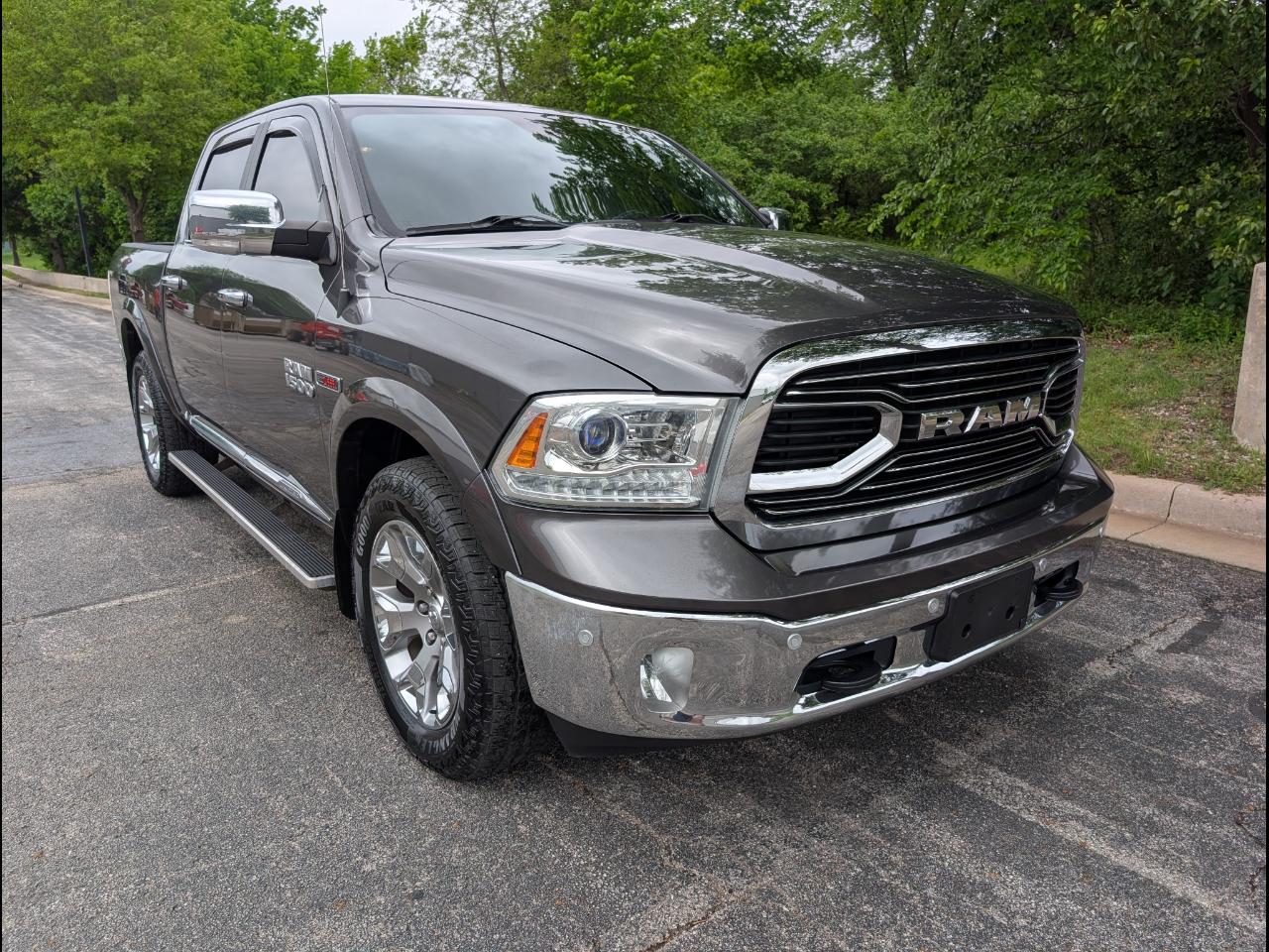 RAM 1500 4WD Crew Cab 140.5" Longhorn Limited 2016