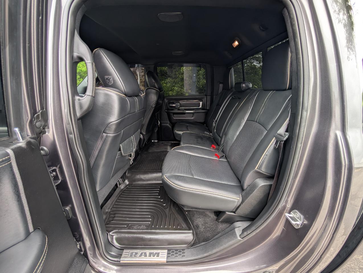 RAM 1500 4WD Crew Cab 140.5" Longhorn Limited 2016