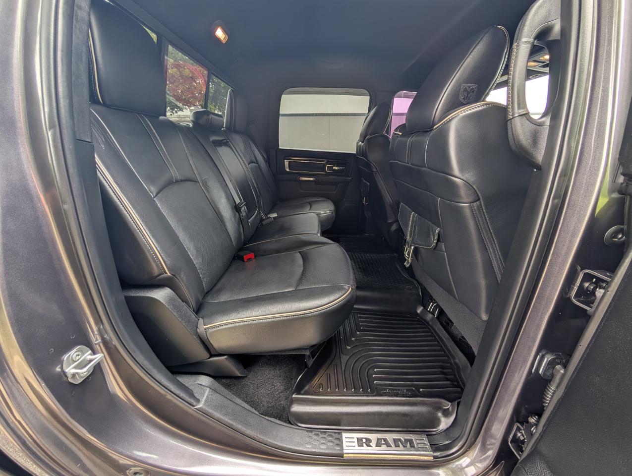 RAM 1500 4WD Crew Cab 140.5" Longhorn Limited 2016