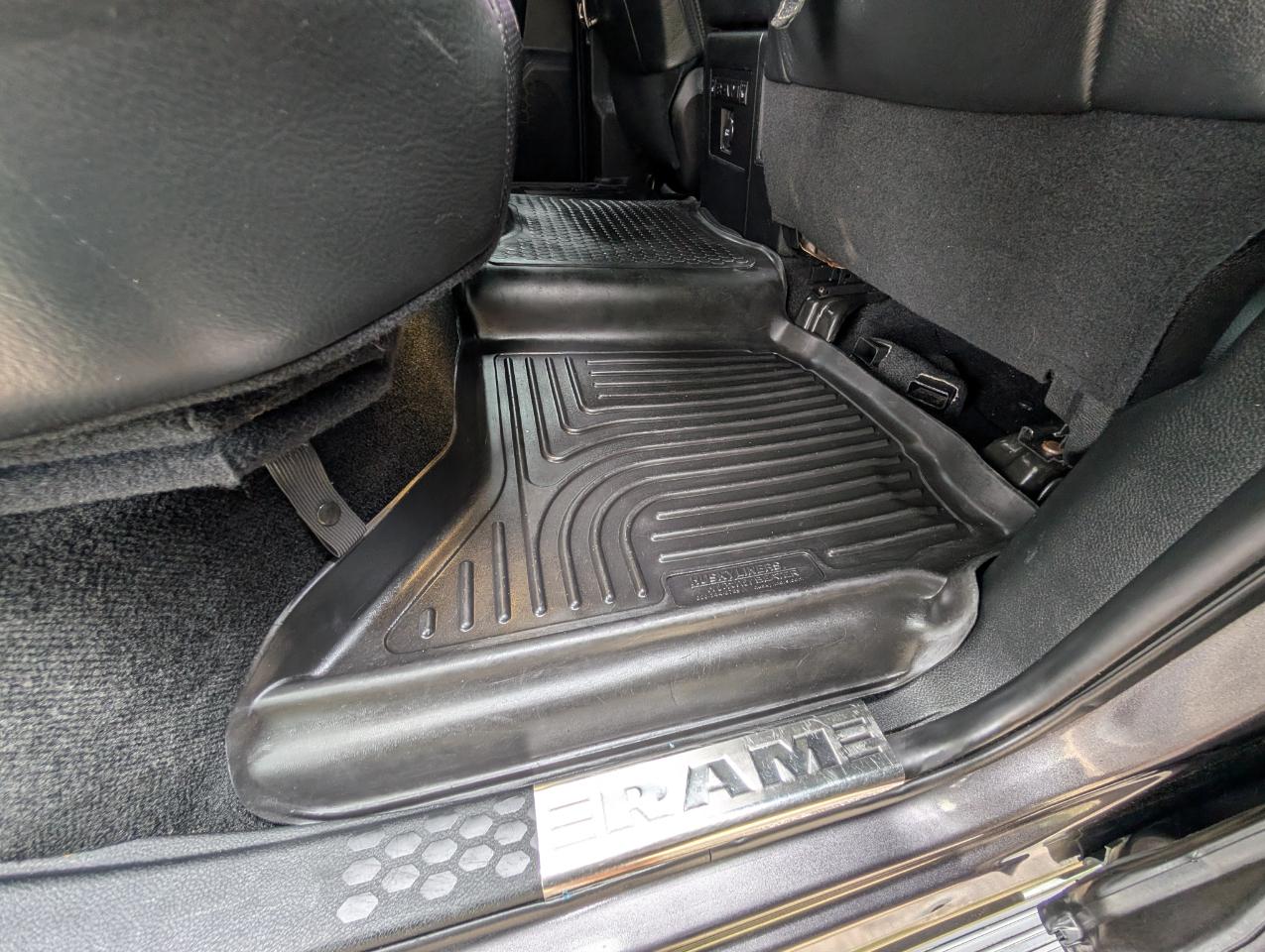 RAM 1500 4WD Crew Cab 140.5" Longhorn Limited 2016