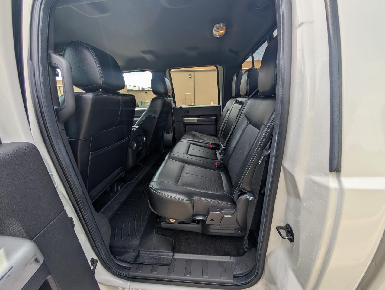 Ford Super Duty F-250 SRW 4WD Crew Cab 156" Lariat 2014