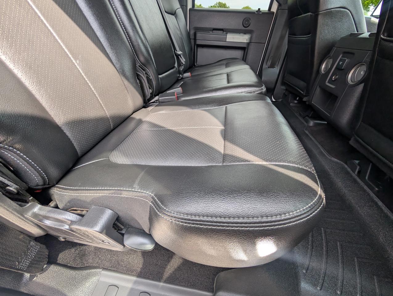 Ford Super Duty F-250 SRW 4WD Crew Cab 156" Lariat 2014