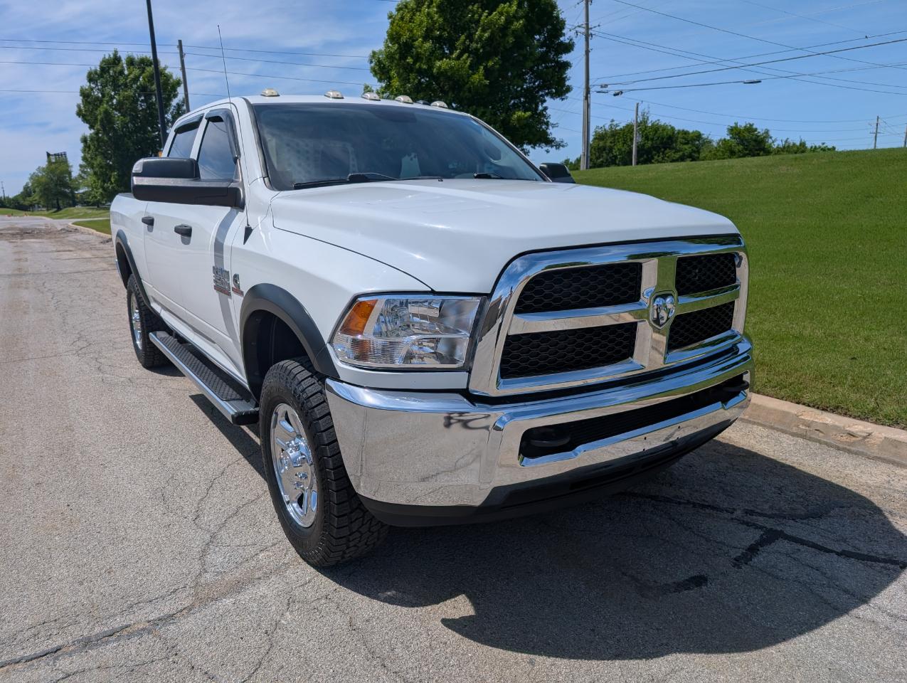 RAM 2500 Tradesman 4x4 Crew Cab 6'4" Box 2018