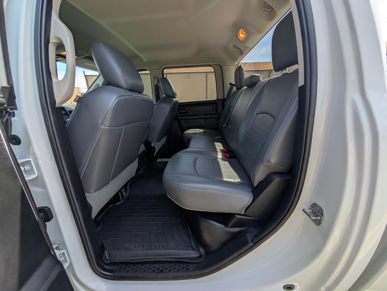 RAM 2500 Tradesman 4x4 Crew Cab 6'4" Box 2018