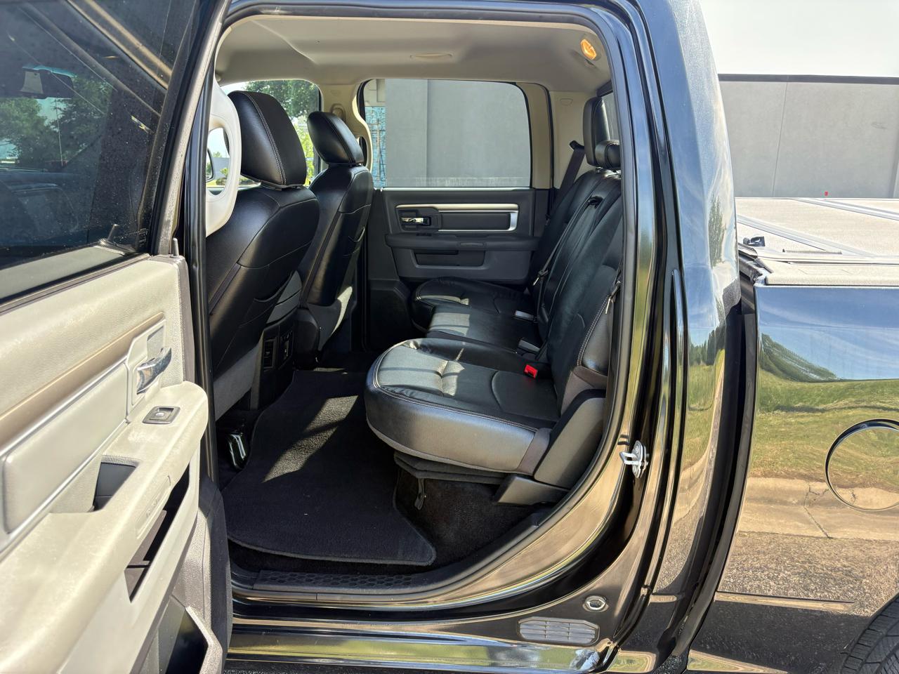 RAM 1500 4WD Crew Cab 140.5" Big Horn 2016