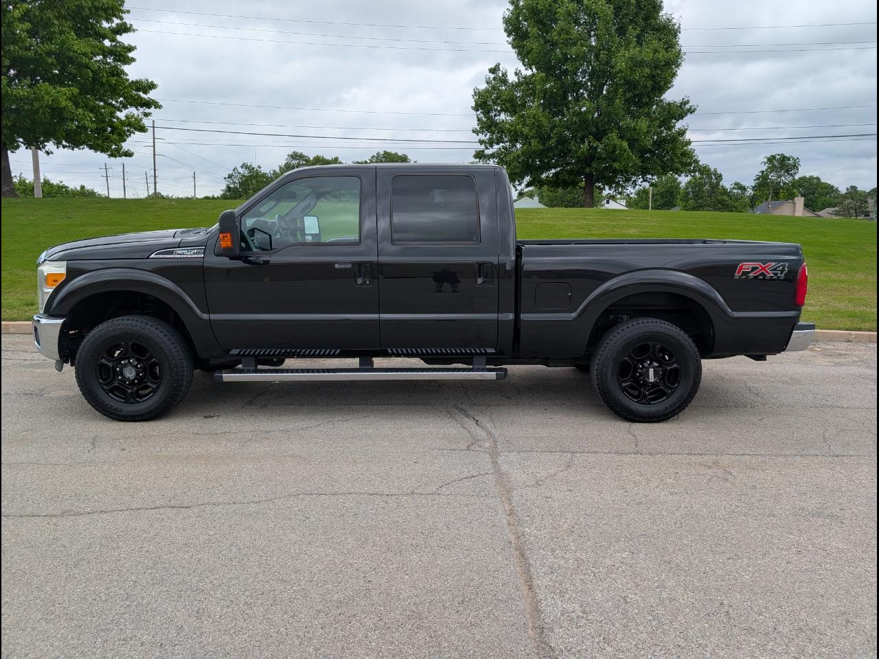 Ford Super Duty F-250 SRW 4WD Crew Cab 156" Lariat 2014