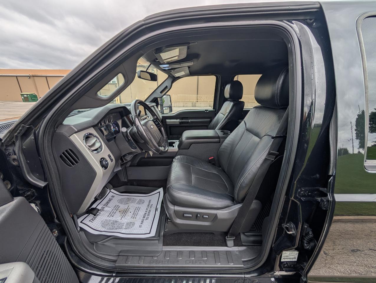 Ford Super Duty F-250 SRW 4WD Crew Cab 156" Lariat 2014