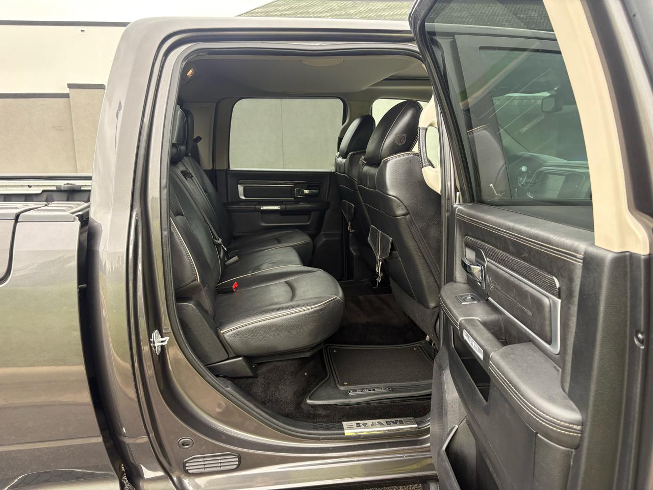 RAM 2500 4WD Crew Cab 149" Longhorn Limited 2014