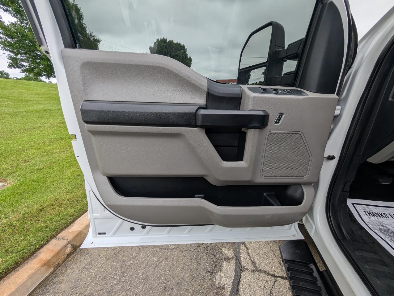 Ford Super Duty F-250 SRW XL 4WD Crew Cab 6.75' Box 2019