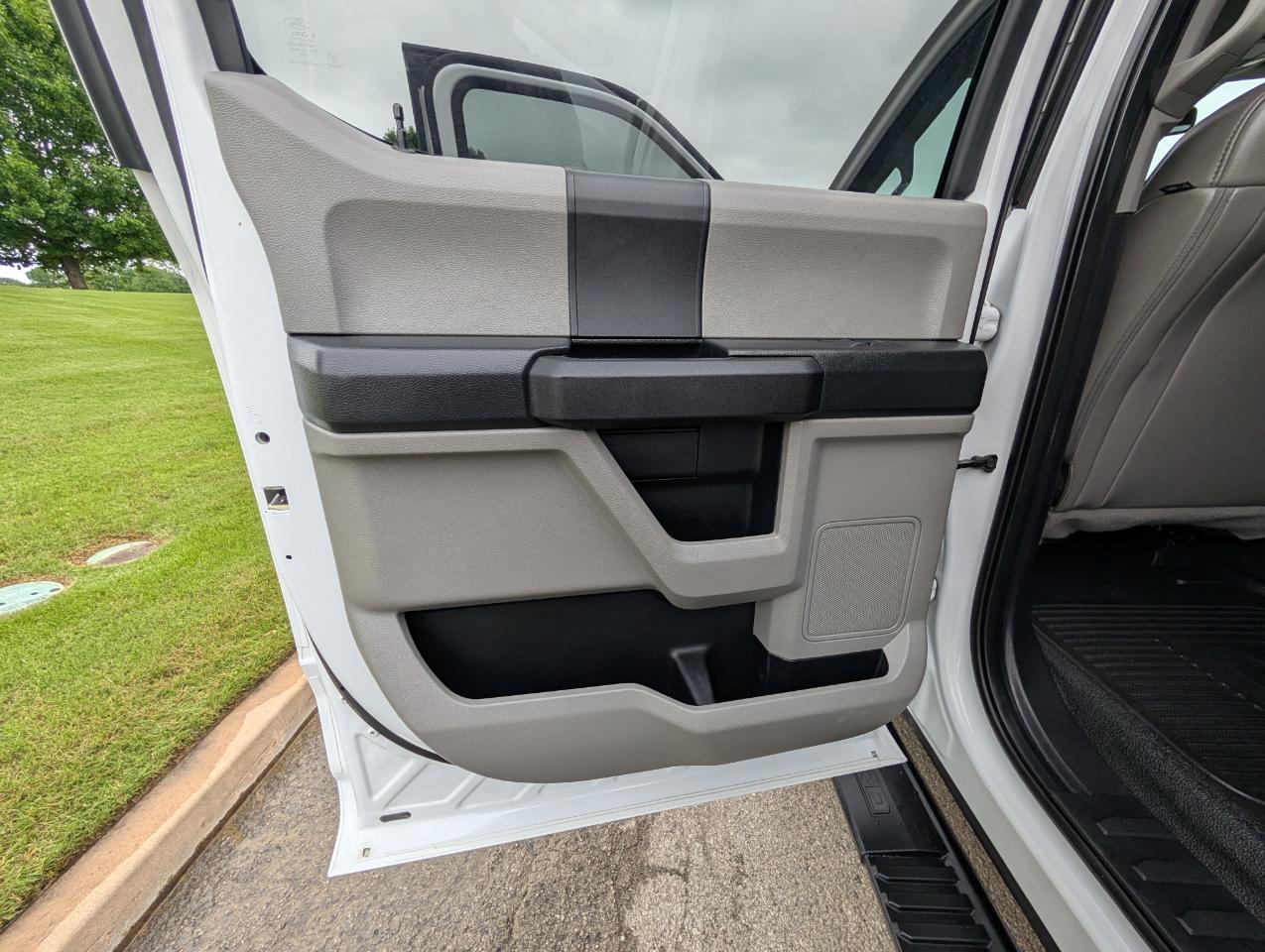 Ford Super Duty F-250 SRW XL 4WD Crew Cab 6.75' Box 2019