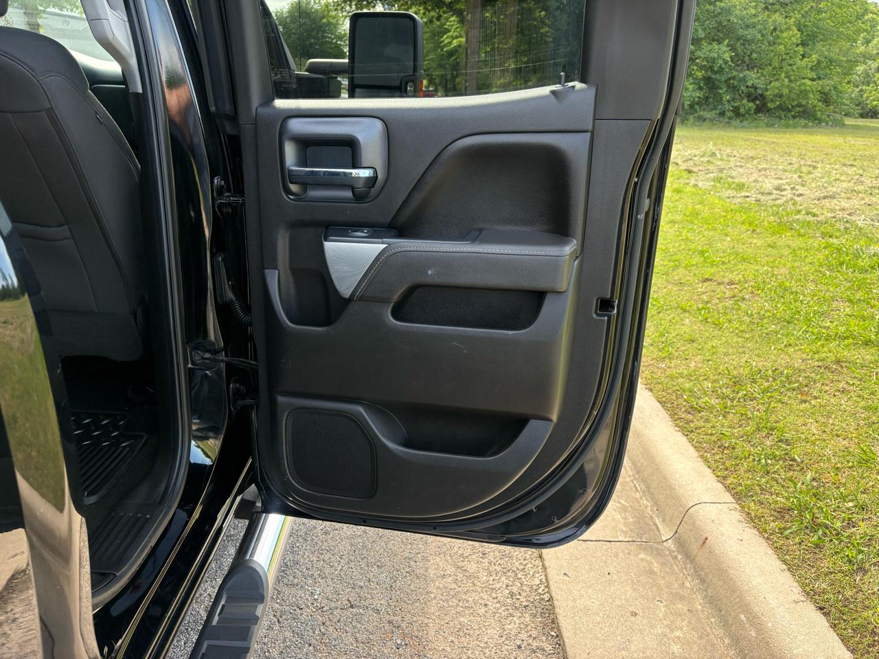 Chevrolet Silverado 2500HD 4WD Double Cab 144.2" LT 2017