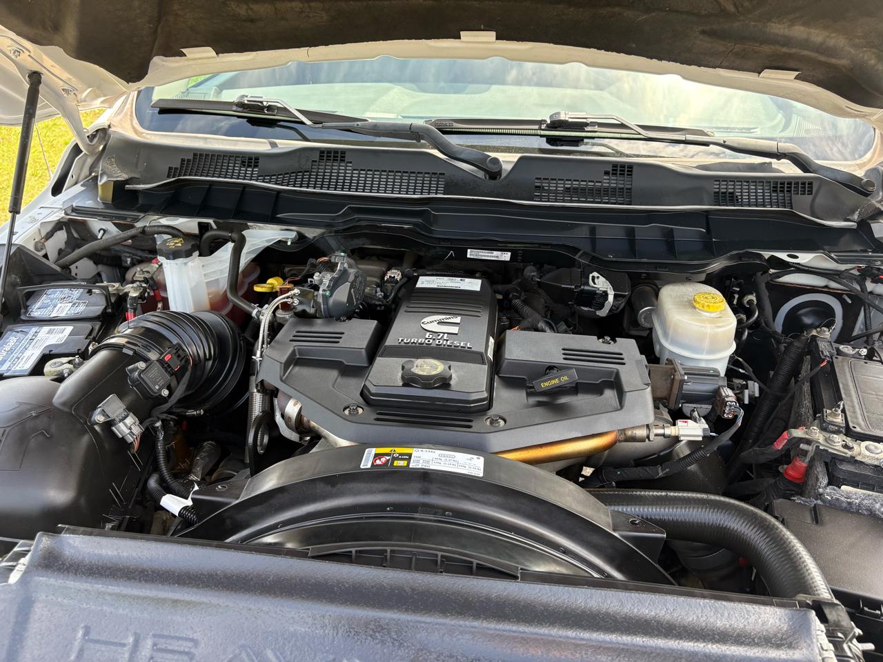 RAM 2500 Tradesman 4x4 Crew Cab 6'4" Box 2018