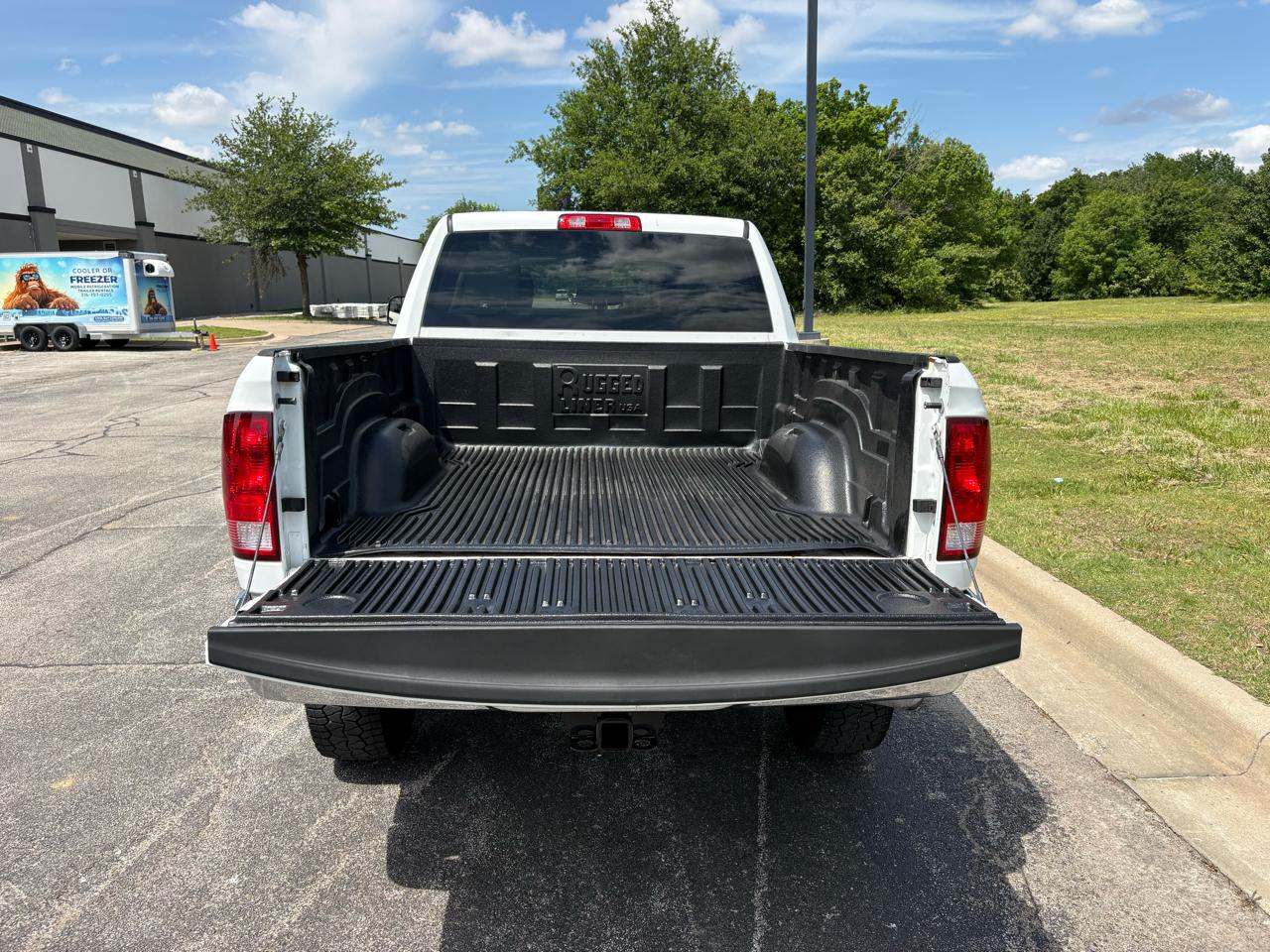 RAM 2500 Tradesman 4x4 Crew Cab 6'4" Box 2018