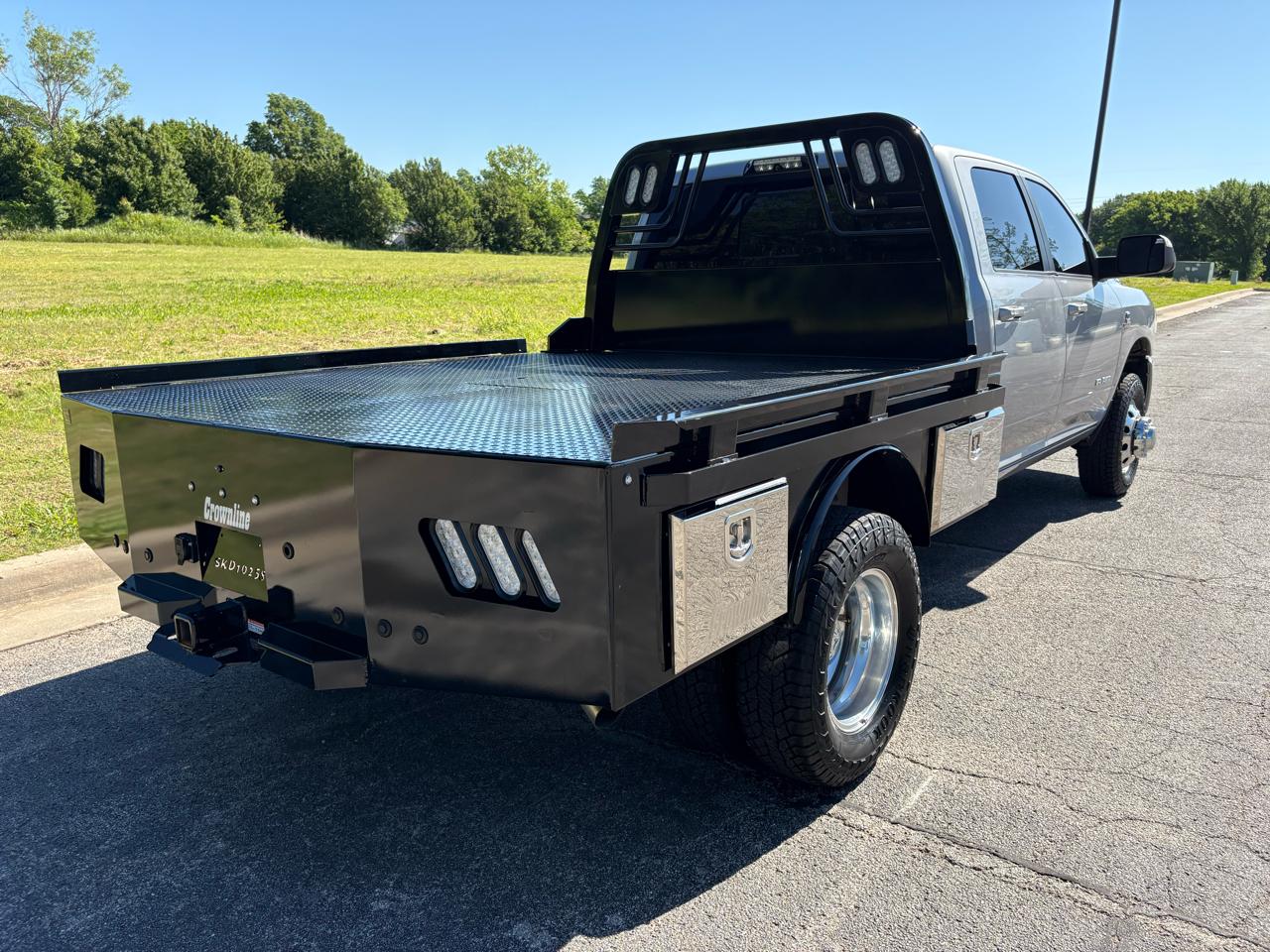 RAM 3500 Big Horn 4x4 Crew Cab 8' Box 2019
