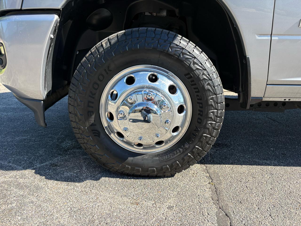 RAM 3500 Big Horn 4x4 Crew Cab 8' Box 2019