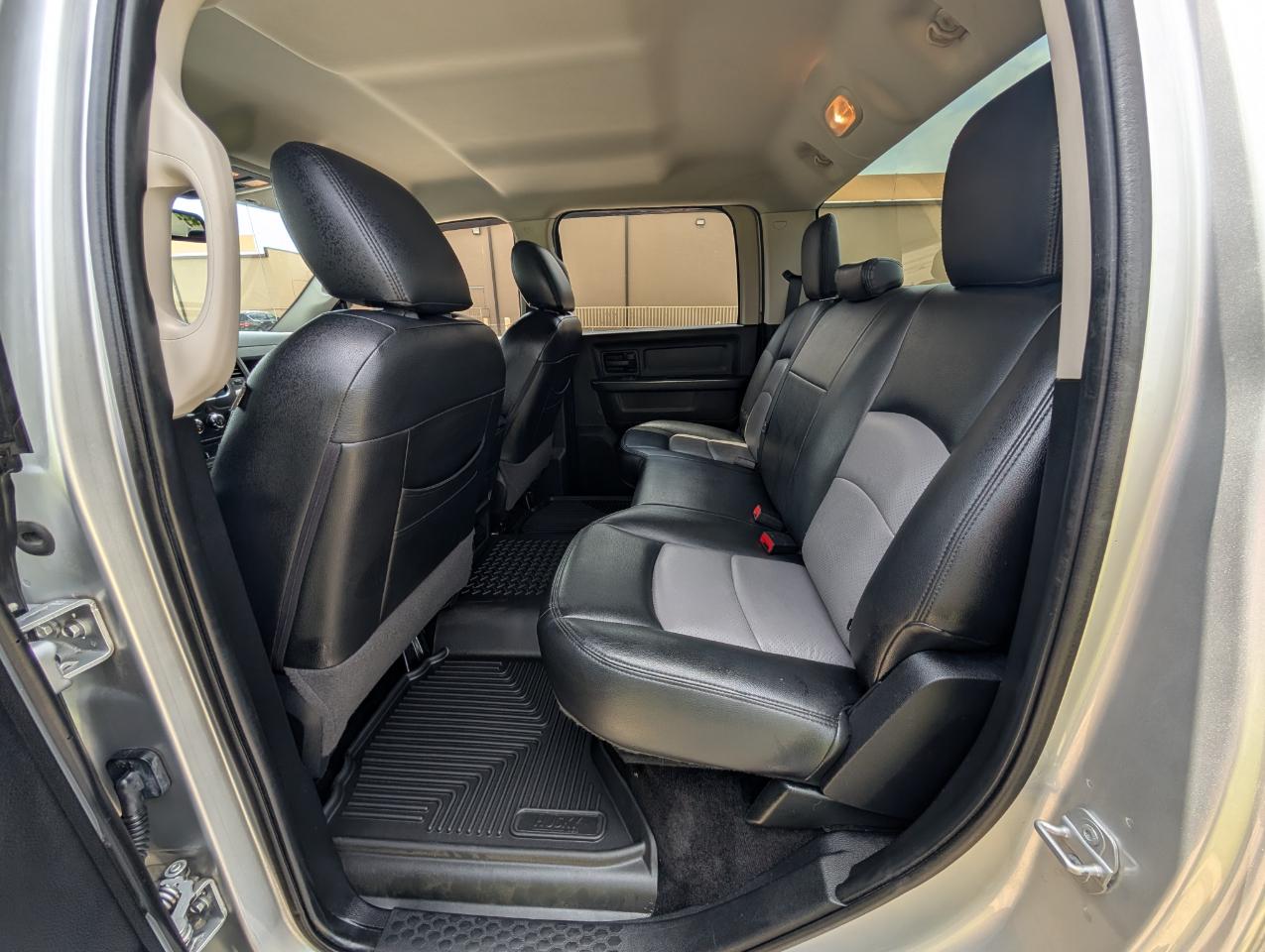 RAM 3500 4WD Crew Cab 169" Tradesman 2015