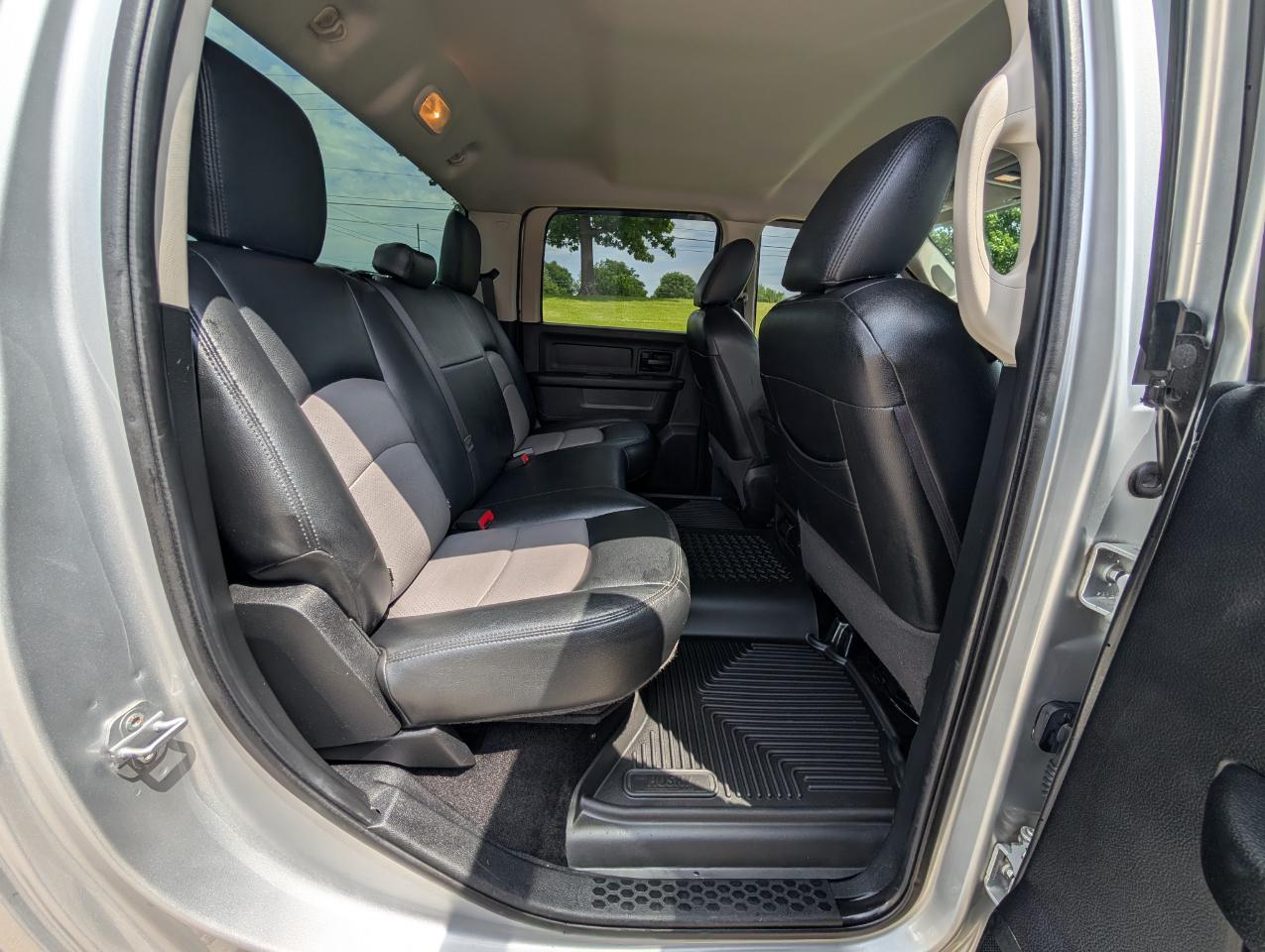 RAM 3500 4WD Crew Cab 169" Tradesman 2015