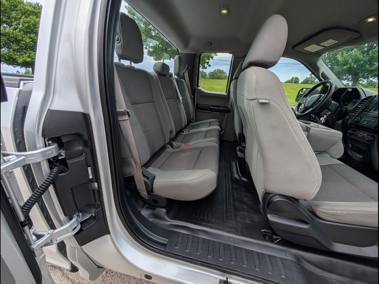 Ford F-150 2WD SuperCab 145" XL 2015