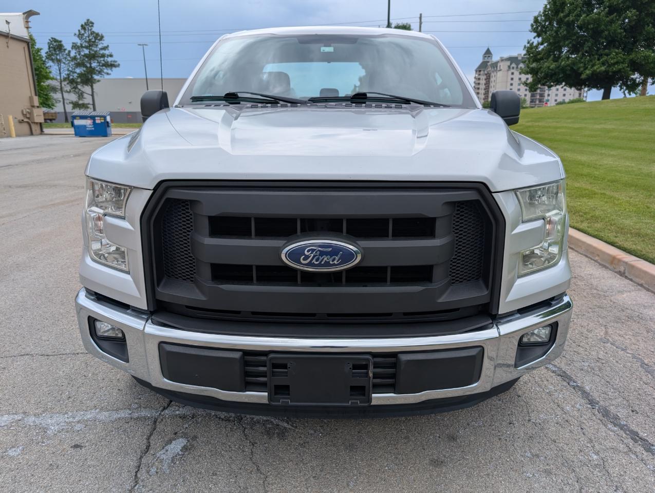 Ford F-150 2WD SuperCab 145" XL 2015