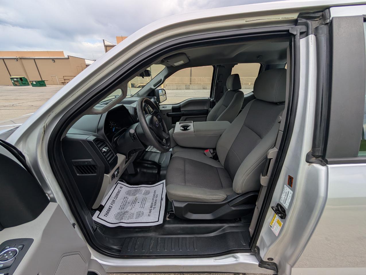 Ford F-150 2WD SuperCab 145" XL 2015