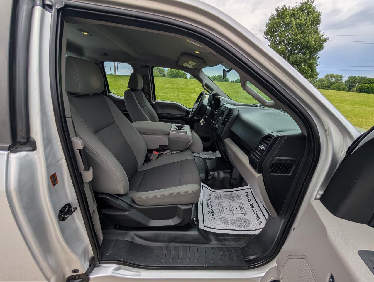 Ford F-150 2WD SuperCab 145" XL 2015