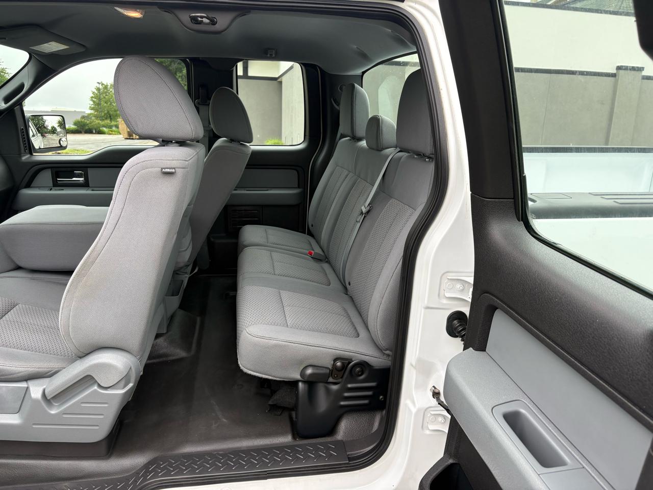 Ford F-150 4WD SuperCab 145" XL 2014
