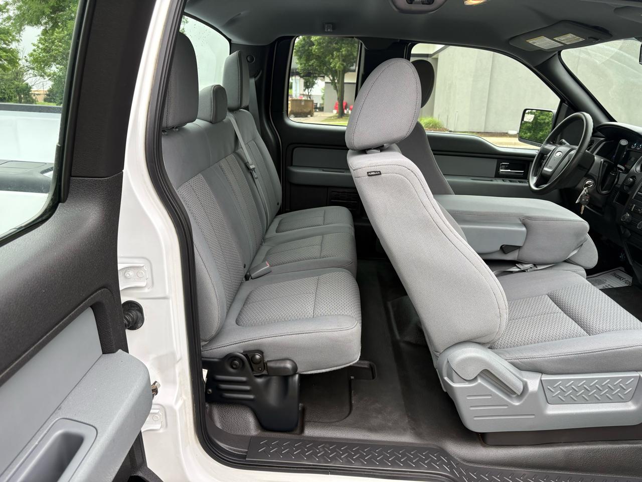 Ford F-150 4WD SuperCab 145" XL 2014