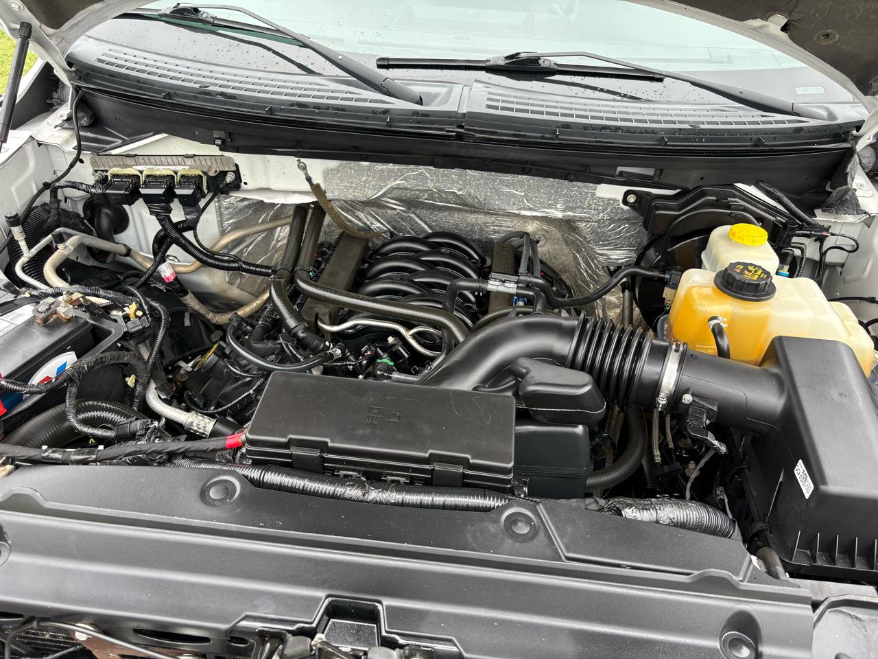 Ford F-150 4WD SuperCab 145" XL 2014
