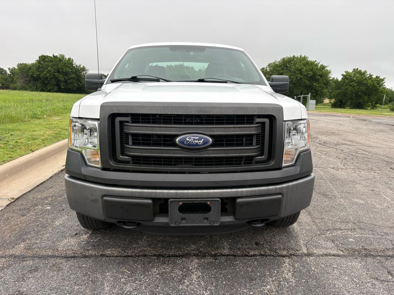 Ford F-150 4WD SuperCab 145" XL 2014